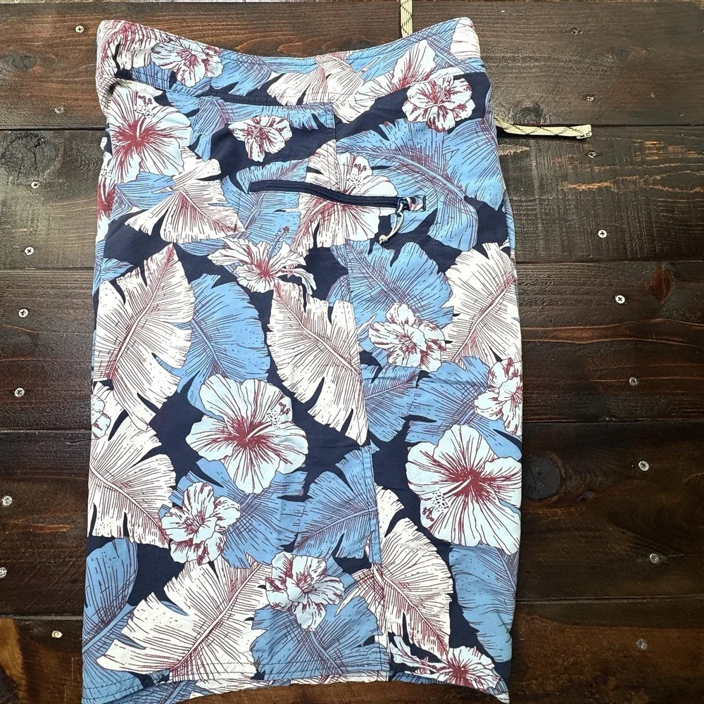 Patagonia Wavefarer‎ Board Shorts  Men's 34 Floral Hawaiian Fronds Nylon